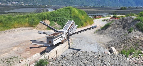 La carta dei potenziali depositi di sabbia e ghiaia in Alto Adige è uno strumento importante per le imprese. (Foto: Ufficio provinciale Industria e cave)