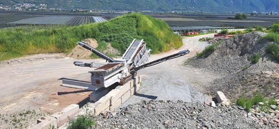 La carta dei potenziali depositi di sabbia e ghiaia in Alto Adige è uno strumento importante per le imprese. (Foto: Ufficio provinciale Industria e cave)