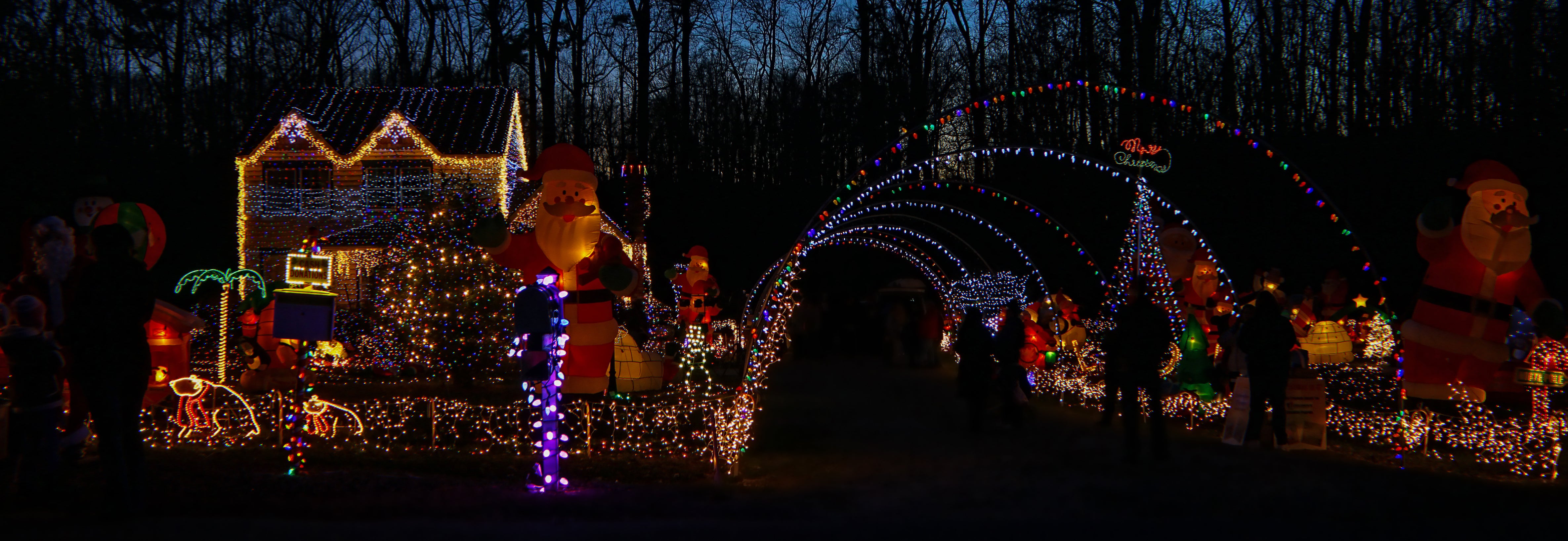 Pilot Mountain Christmas Lights 2022 We Want You To Tell Us Where The Uk's Most Festive Street Is | Heycar