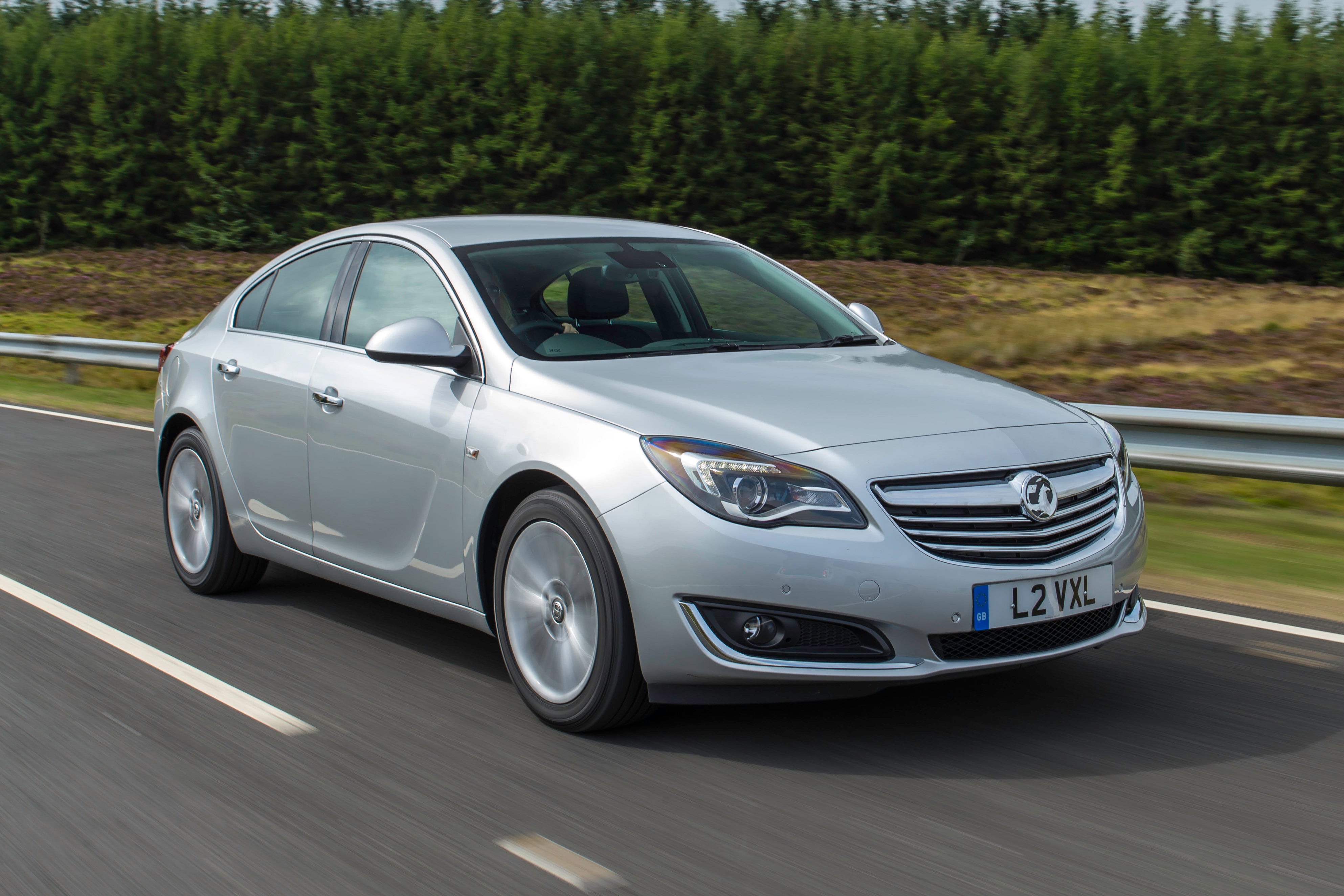 Опель инсигния 2014. Воксхолл Инсигния. Vauxhall Insignia. Opel Insignia хэтчбек 2014. Opel Insignia g09.