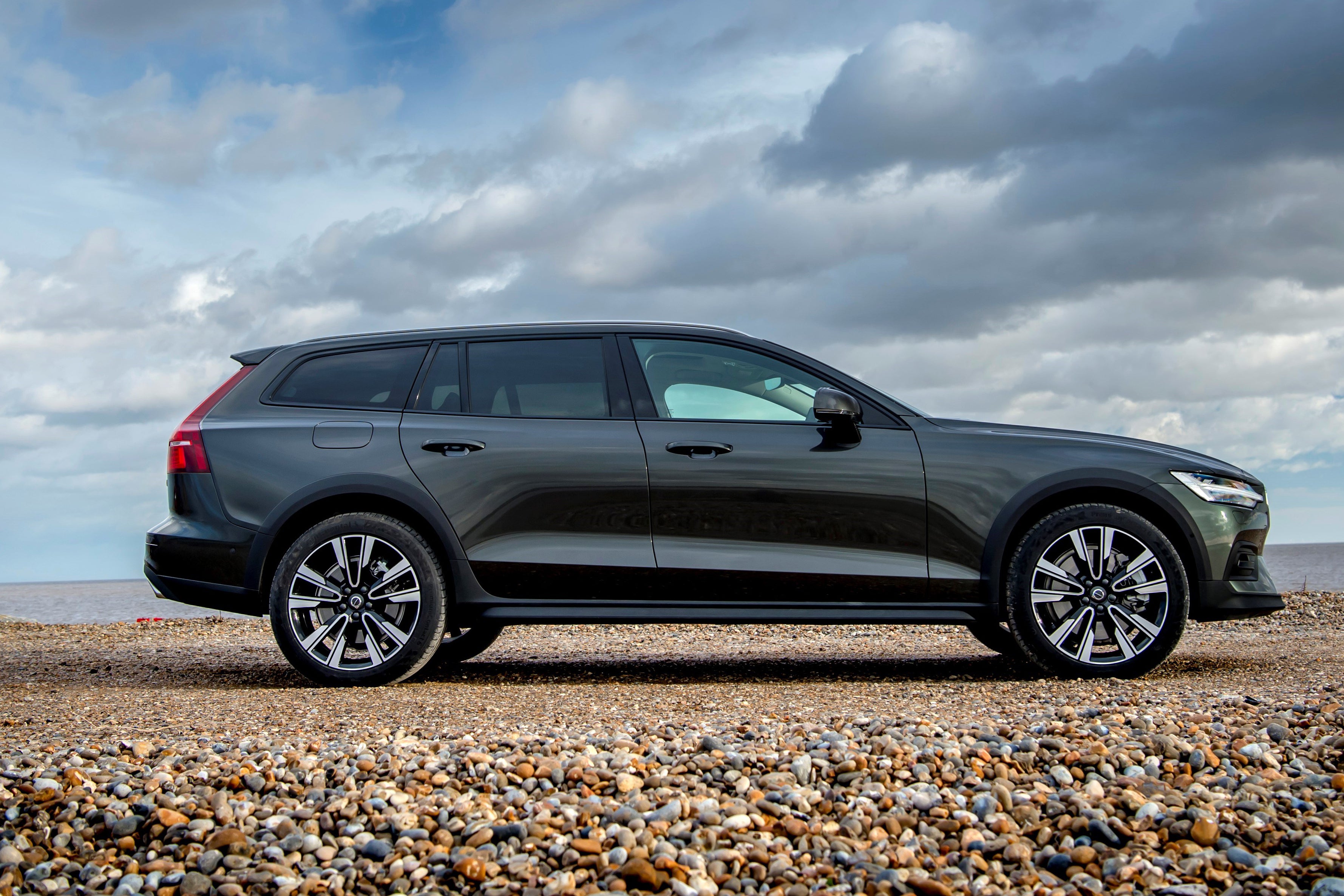 Volvo V60 Cross Country Review Heycar