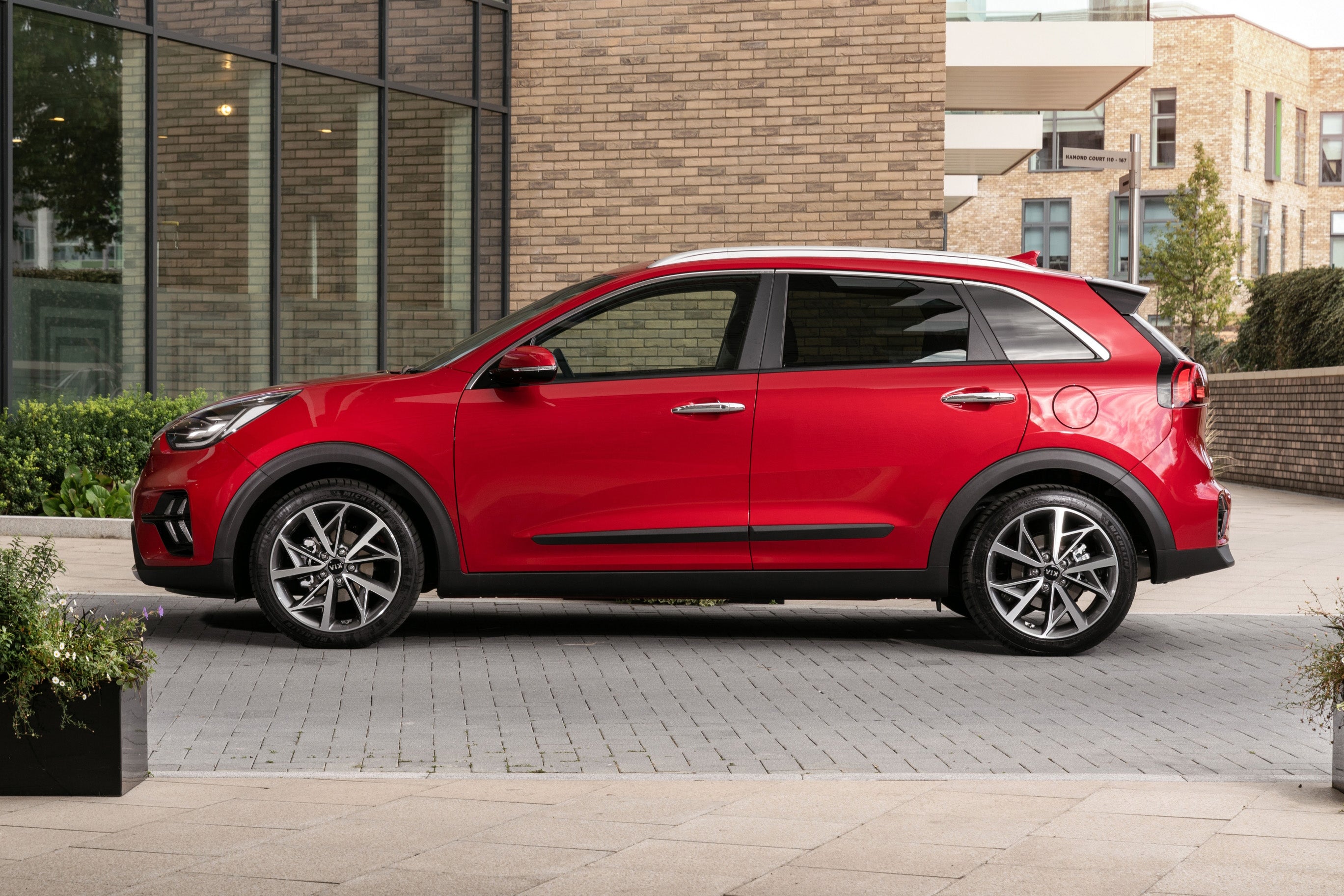 Kia Niro Review | heycar