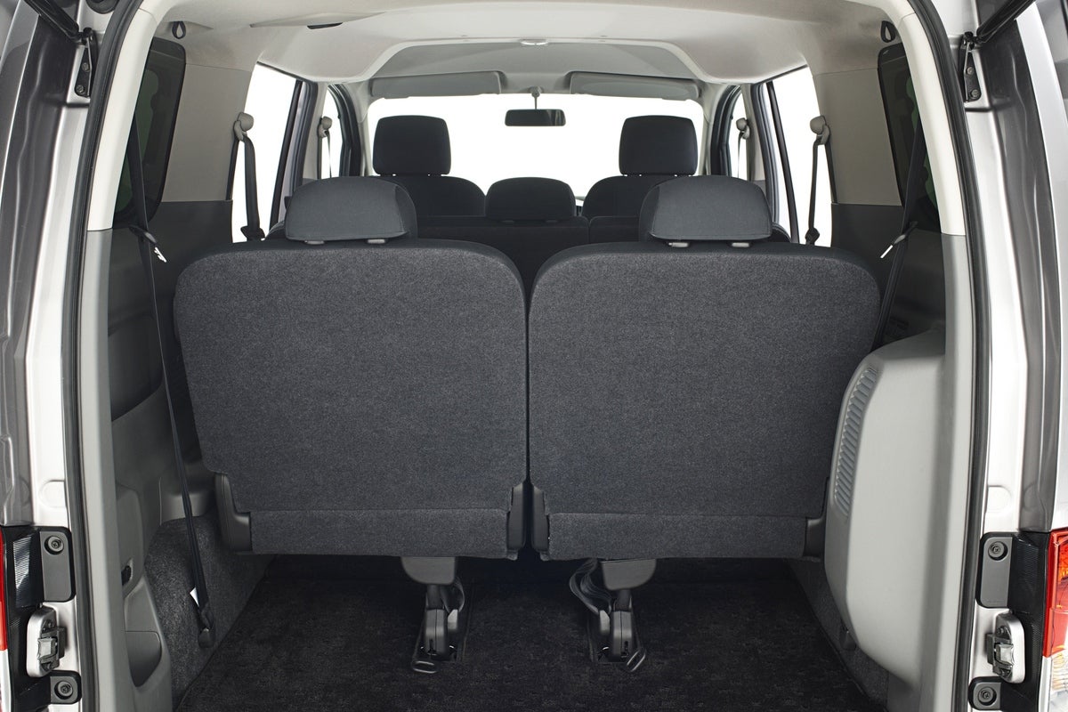 nissan nv200 8 seater
