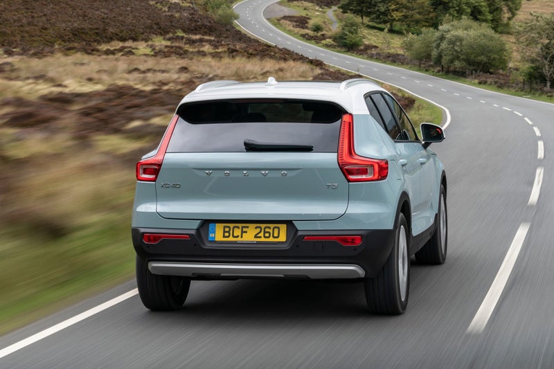 Volvo XC40 by heycar