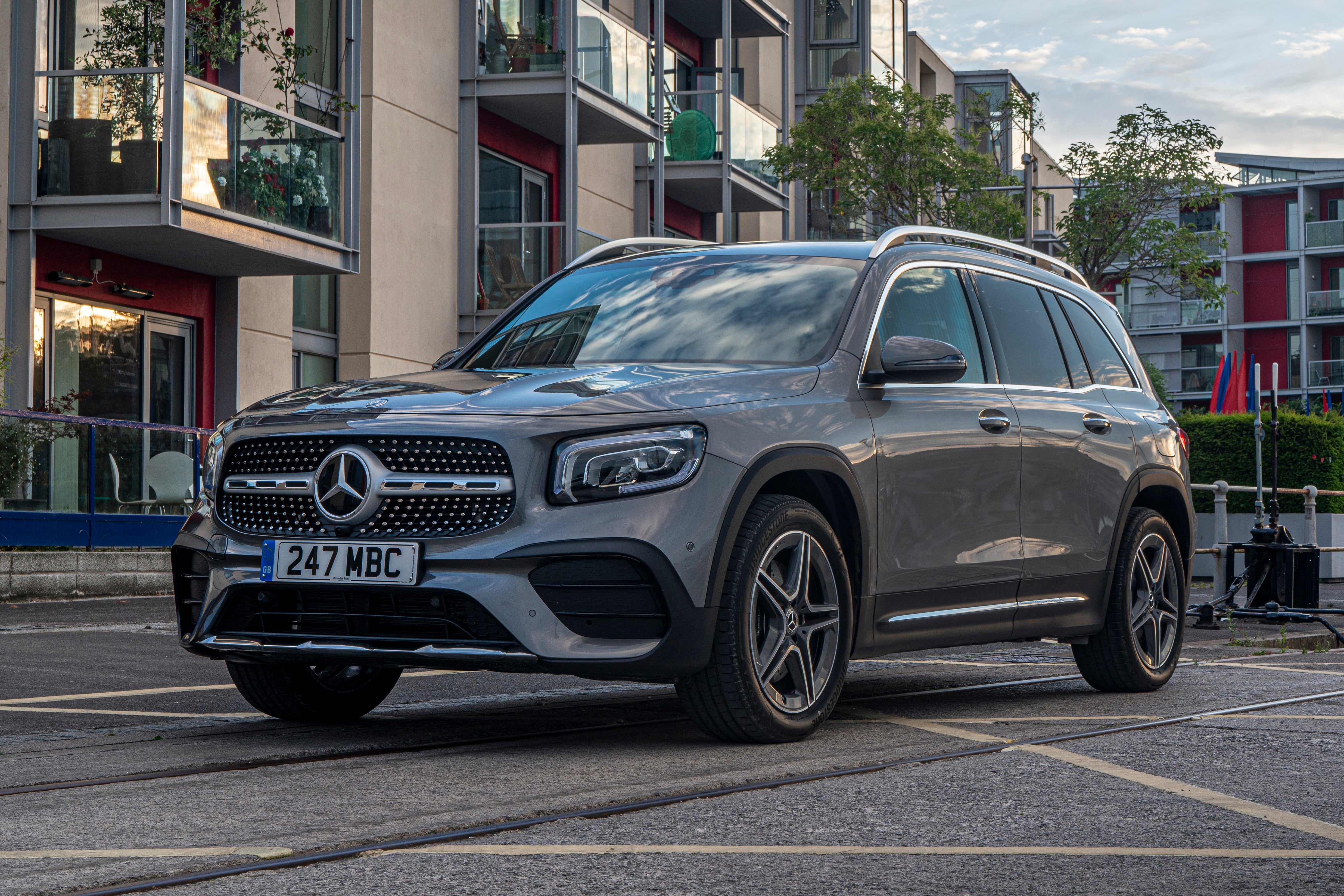 Mercedes GLB front