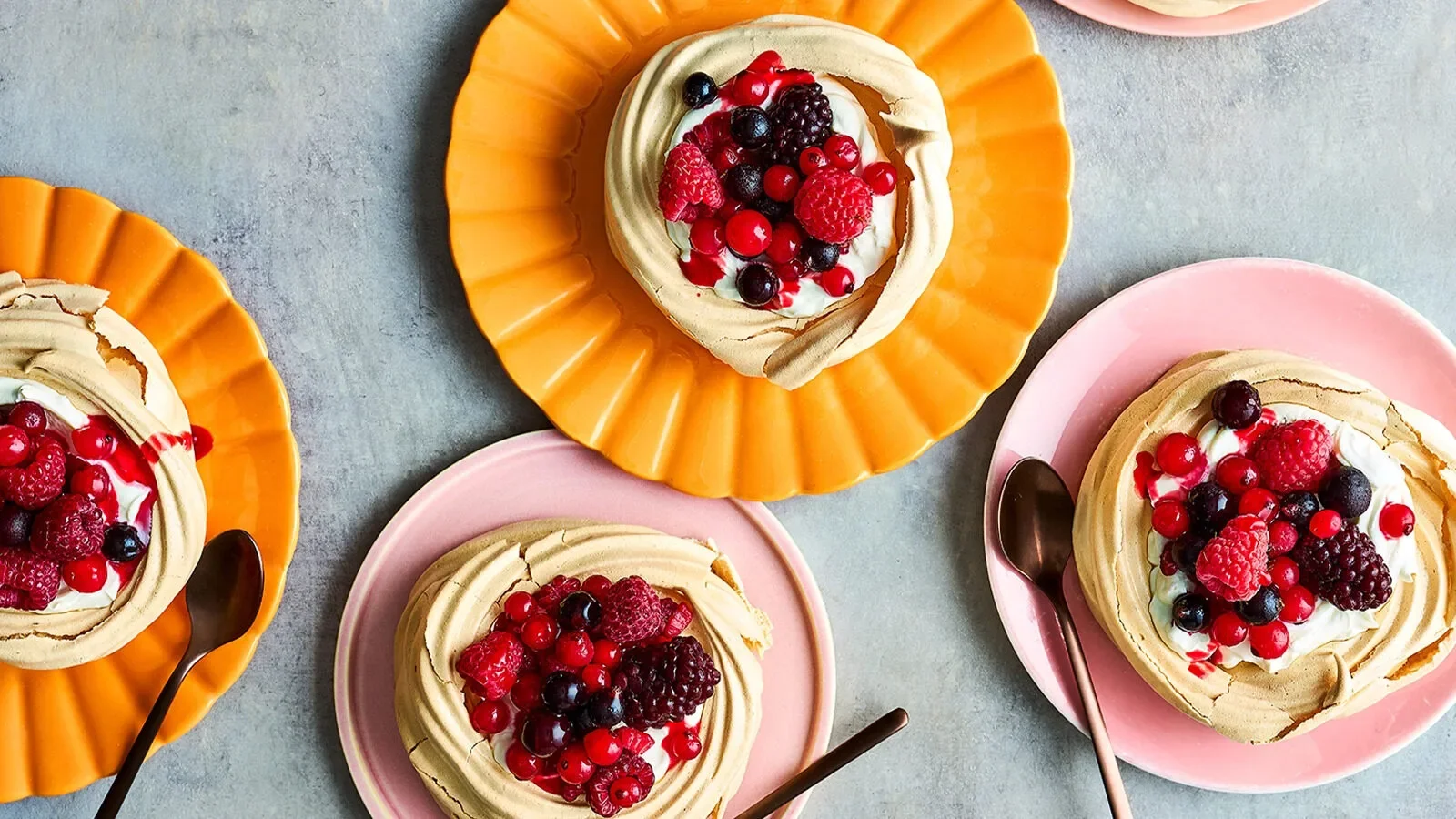 Pinch Of Nom's Pavolva recipe