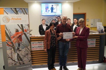 Consegna del ricavato delle Porte Aperte 2025 all’Associazione Ariadne.