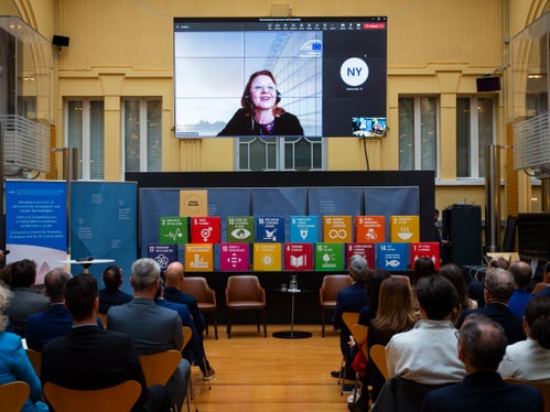 Adina Manuela Relicovschi, Principal Advisor Sustainable Finance presso la European Investment Bank (EIB), ha presentato il bilancio di sostenibilità e il cammino intrapreso dalla UE. (Foto: ASP/Fabio Brucculeri)