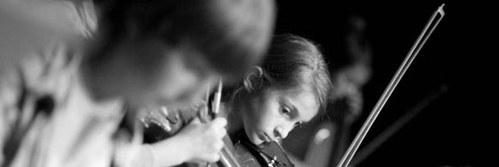 Giuliano Tonini presenterà il volume&nbsp;“La musica siamo noi”. Alla scuola Vivaldi di Bolzano la presentazione del saggio destinato a chiunque senta l’importanza della musica nella propria vita. (Foto: ASP)