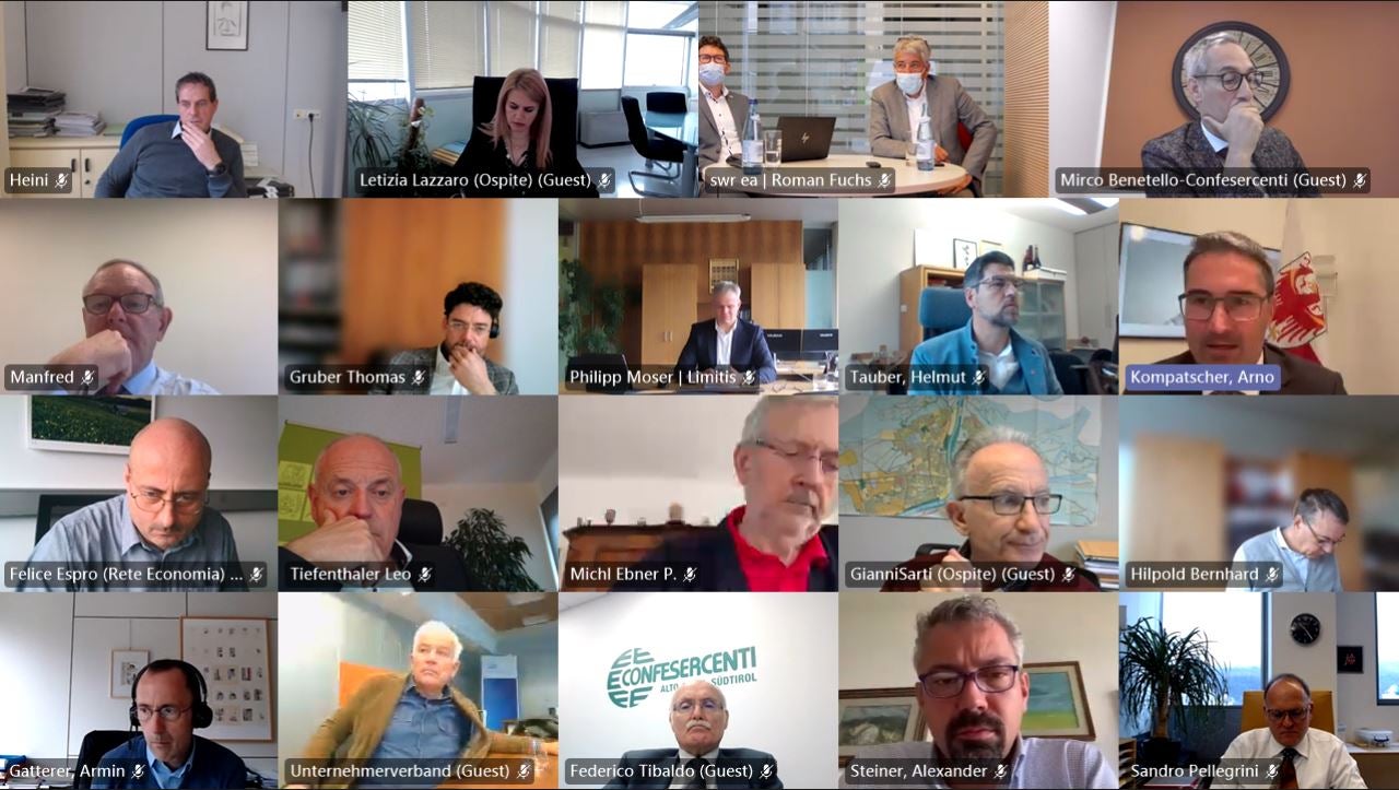 Il presidente Kompatscher ha presentato il progetto di bilancio in videoconferenza alle associazioni imprenditoriali. Domani sarà la volta dei sindacati (Foto: ASP/J. Woerndle)