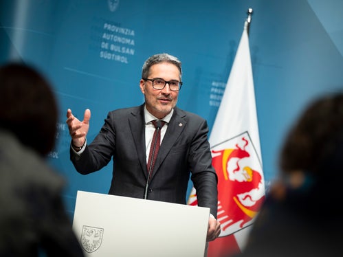 Laut Landeshauptmann Arno Kompatscher soll die Führung der Investitionsbank gestärkt werden. (Foto: LPA/Fabio Brucculeri)