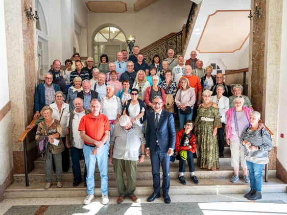 Il presidente della Provincia Arno Kompatscher ha ricevuto a Bolzano una delegazione dell'associazione L.O.V.O.S. della Comunità germanofona del Belgio orientale. I colloqui sulla tutela delle minoranze, sulla diversità linguistica e sull'autonomia hanno approfondito i legami di lunga data tra il Belgio orientale e l'Alto Adige. (Foto: USP/Fabio Brucculeri)