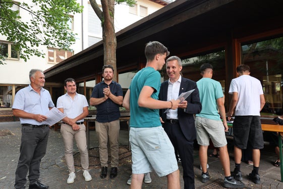 L'assessore provinciale Luis Walcher alla cerimonia di consegna dei diplomi alla Scuola Laimburg. (Foto: USP/Sabine Pitscheider)