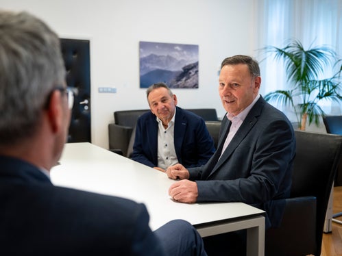 Possiamo basarci su una buona collaborazione con la Provincia autonoma di Bolzano e vorremmo continuare a farlo in futuro nei settori della tradizione, dello sport e del lavoro con i giovani, ha sottolineato Passler. (Foto: USP/Fabio Brucculeri)