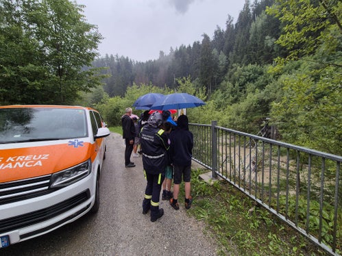 Welche Sperren gibt es? Was bewirken sie? Blick auf die Seilsperre in der Rienz. (Foto: LPA/Landeswarnzentrum in der Agentur für Bevölkerungsschutz/Ilaria Folie)