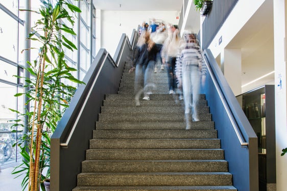 Mit insgesamt 14 Millionen Euro unterstützt das Land in den nächsten Jahren Gemeinden bei Bauvorhaben im Bildungswesen. (Foto: LPA/Peter Daldos)