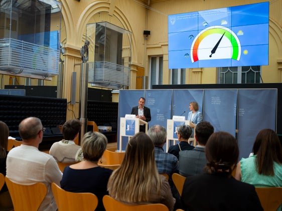 Il 16 dicembre presentazione a Palazzo Widmann del report sul mercato del lavoro, semestre maggio-ottobre 2024. Interverranno l'assessora Magdalena Amhof e il direttore Stefan Luther (Foto: USP/Fabio Brucculeri)
