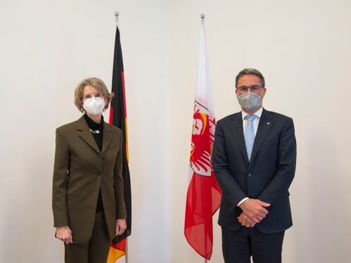 Molti i temi al centro dell'incontro fra Kompatscher e Jung (sx), dalla guerra in Ucraina alle conseguenze della pandemia. (Foto: ASP/Fabio Brucculeri)