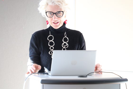 Sonia Amelotti, del Segretariato congiunto dell'autorità di gestione Interreg Italia-Svizzera, ha illustrato i dettagli tecnici del progetto Interreg DIGI-RLF. (Foto: USP/Maja Clara)