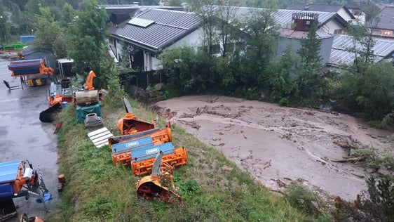 Im Einsatz ist auch der Landesstraßendienst: Im Bild der Bauhof in St. Martin in Thurn (Foto: LPA/Landesstraßendienst)