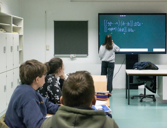 Die Lohnerhöhung im Bildungsbereich wird rückwirkend ab 1. Januar 2026 gelten. Die verhandlungspartner haben sich nun geeinigt. (Foto: LPA/Claudia Corrent)