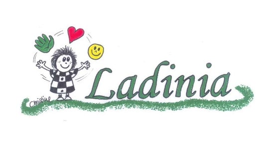 Vom 20. bis zum 22. August besteht noch die Möglichkeit, Kinder für das Kindergartenjahr 2026-2027 online in die Kindergärten des Kindergartensprengels Ladinia einzuschreiben.