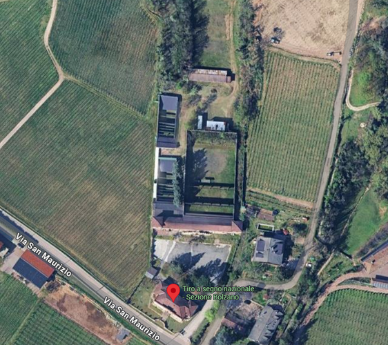 L'area che sarà ceduta anticipatamente alla Provincia autonoma di Bolzano si estende in senso longitudinale verso nord da Via San Maurizio. Il Poligono conta già oltre mille soci. (Fonte: USP/Google Maps)