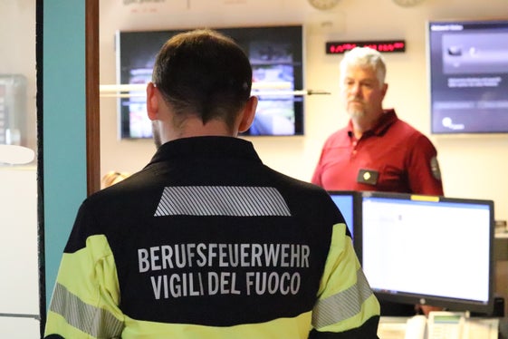 Procedura di allarme della Protezione civile: L'ufficiale di turno raccoglie la password costantemente rinnovata. 
(Foto: ASP/Maja Clara)