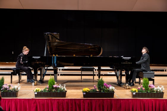 Stefanie Heinisch e Florian Gutmann (Scuola di musica di Merano/Val Passiria) hanno partecipato con grande successo a Landeck nella categoria musica da camera per pianoforte come Sync&Flow. In qualità di vincitori, parteciperanno alla fase successiva del concorso che si terrà a Vienna. (Foto: USP/Shakesbear Photography & Art)