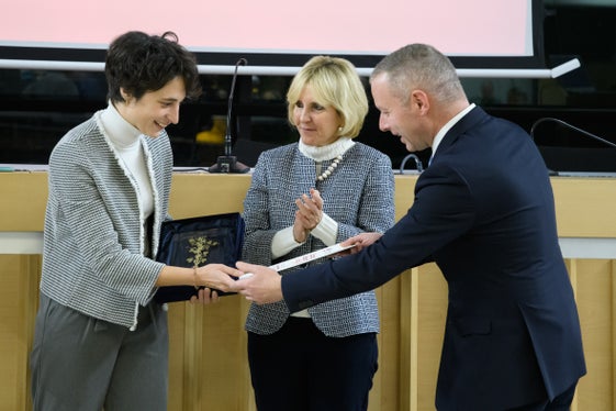 Für ihr kreislaufwirtschaftliches Projekt mit Fliegenlarven wurde die Trentiner Agronomin Elena Marcolla prämiert (Foto: Trentino Sviluppo)