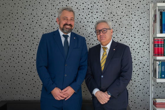 Wurden heute (16. Februar) von der Landesregierung in ihren Ämtern bestätigt: Generaldirektor Alexander Steiner und Generalsekretär Eros Magnago. (Foto: LPA/Greta Stuefer)