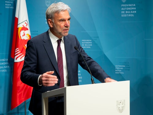 L'assessore provinciale Arnold Schuler è impegnato per la conservazione dell'agricoltura di montagna. Si è battuto per ottenere sovvenzioni eque per questo settore in negoziati difficili (Foto: ASP/Fabio Brucculeri)