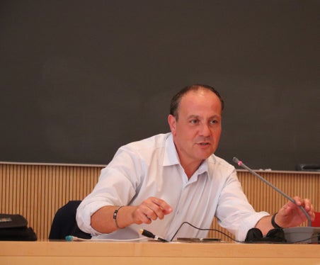 Durch die Tutoren- und Beratungslehrkräfte wollen wir Jugendliche dabei unterstützen, ihre Talente und Fähigkeiten, die für ihren Erfolg in Schule und Beruf wichtig sind entwickeln, sagt Landesrat Vettorato. (Foto: LPA) 