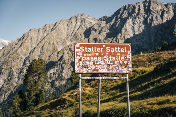 I controlli di rumore e velocità sui passi alpini dell'Alto Adige (nella foto Passo Stalle) saranno al centro di una conferenza stampa che si terrà giovedì 31 luglio a Palazzo Widmann. (Foto: Plaickner Josef_Archiv Tourist Info Anterselva)