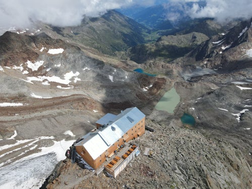 Die Kriterien für die Trinkwasserversorgung der Schutzhütten im Hochgebirge wurden abgeändert. (Foto: LPA/Massimo Moro)