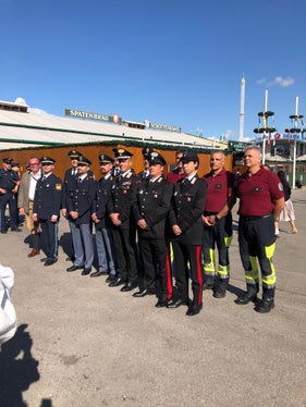 Die Sicherheitskräfte erhalten während der Italiener-Wochenendendes Münchner Oktoberfestes Verstärkung durch Kollegen aus Südtirol aus den Reihen der Berufsfeuerwehr, der Carabinieri und der Staatspolizei. (Foto: LPA/Berufsfeuerwehr Bozen)