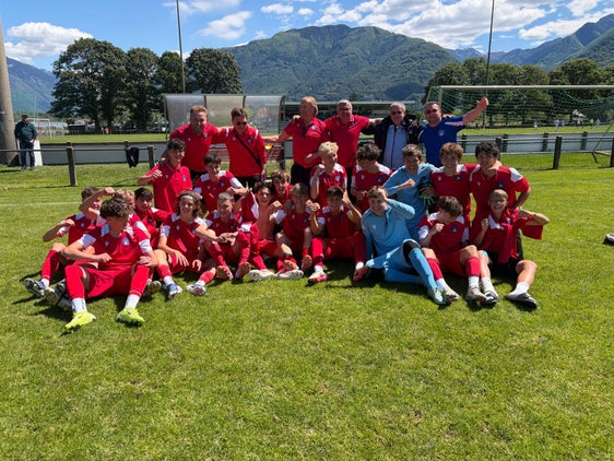 Die U15-Auswahl von Harald Crepaz erreicht im Kanton Tessin den dritten Platz. (Foto: Landeskomitee Bozen der FIGC)