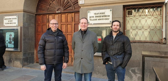 L'assessore provinciale Massimo Bessone ( in centro) insieme al direttore di Dipartimento Davide Gemmellaro (a dx) e il direttore dell’Ufficio per la gestione tecnica delle costruzioni Luca Carmignola (Foto: APS/Anna Pitrelli)
