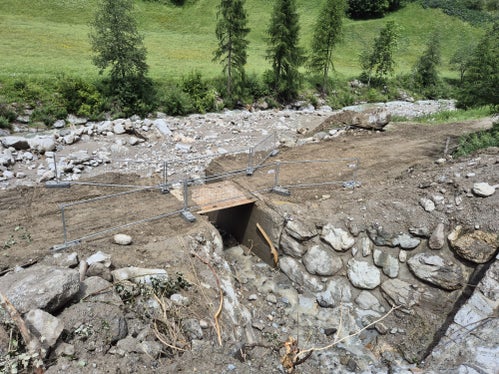 Der Hölderlebach in Hintermartell mit Geschiebematerial nach Starkregen. (Foto: LPA/Amt für Wildbach- und Lawinenverbauung West in der Agentur für Bevölkerungsschutz)
