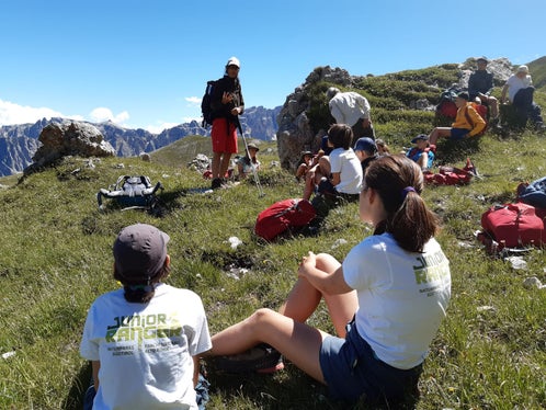 Das Projekt Jugend auf dem Gipfel trägt dazu bei, dass aus begeisterten Jugendlichen im Naturschutz aktive Bürger und Bürgerinnen werden. (Foto: LPA/Landesamt für Natur)