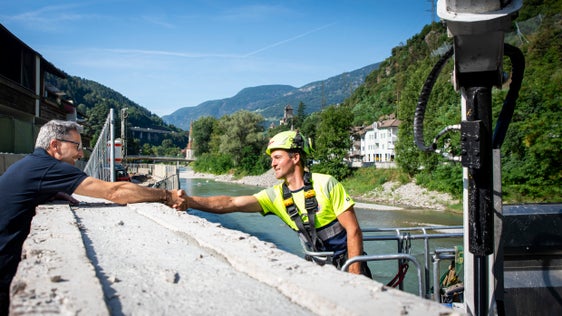 Un momento del sopralluogo odierno al quale ha preso parte il presidente della Provincia Arno Kompatscher. (Foto: ASP/Fabio Brucculeri)