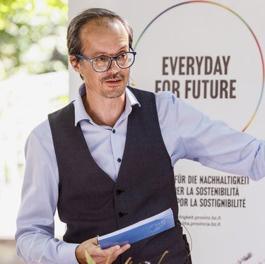 Der scheidende Chefredakteur Guido Steinegger leitet das Landespresseamt seit Juni 2019. (Foto: LPA/Tiberio Sorvillo)