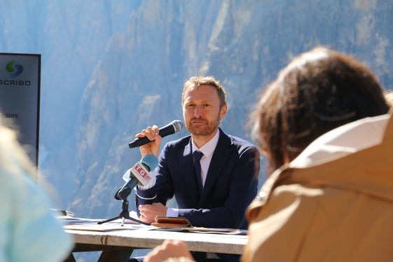 Zwei Amtsdirektionen für die ladinische Kultur konnten letztens besetzt werden, was die Arbeit die Abteilung verbessere, sagte Abteilungsdirektor Stufflesser. (Foto: LPA/Ingo Dejaco)