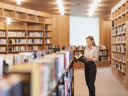 In tutto l’Alto Adige ci sono 10 biblioteche centrali e periferiche, oltre a 49 biblioteche gestite da personale a tempo pieno e 61 da volontari. Nella foto, la biblioteca comunale di Bressanone. (Foto: USP/Tiberio Sorvillo)