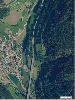 Die Ortschaft Gossensaß vom Verkehr zu entlasten und die Lebensqualität der Bevölkerung zu verbessern, darauf zielt die Umfahrung ab. Die Landesregierung hat nun das Verfahren für die Bauleitplanänderung eingeleitet. (Foto: Landesamt für Landesplanung)