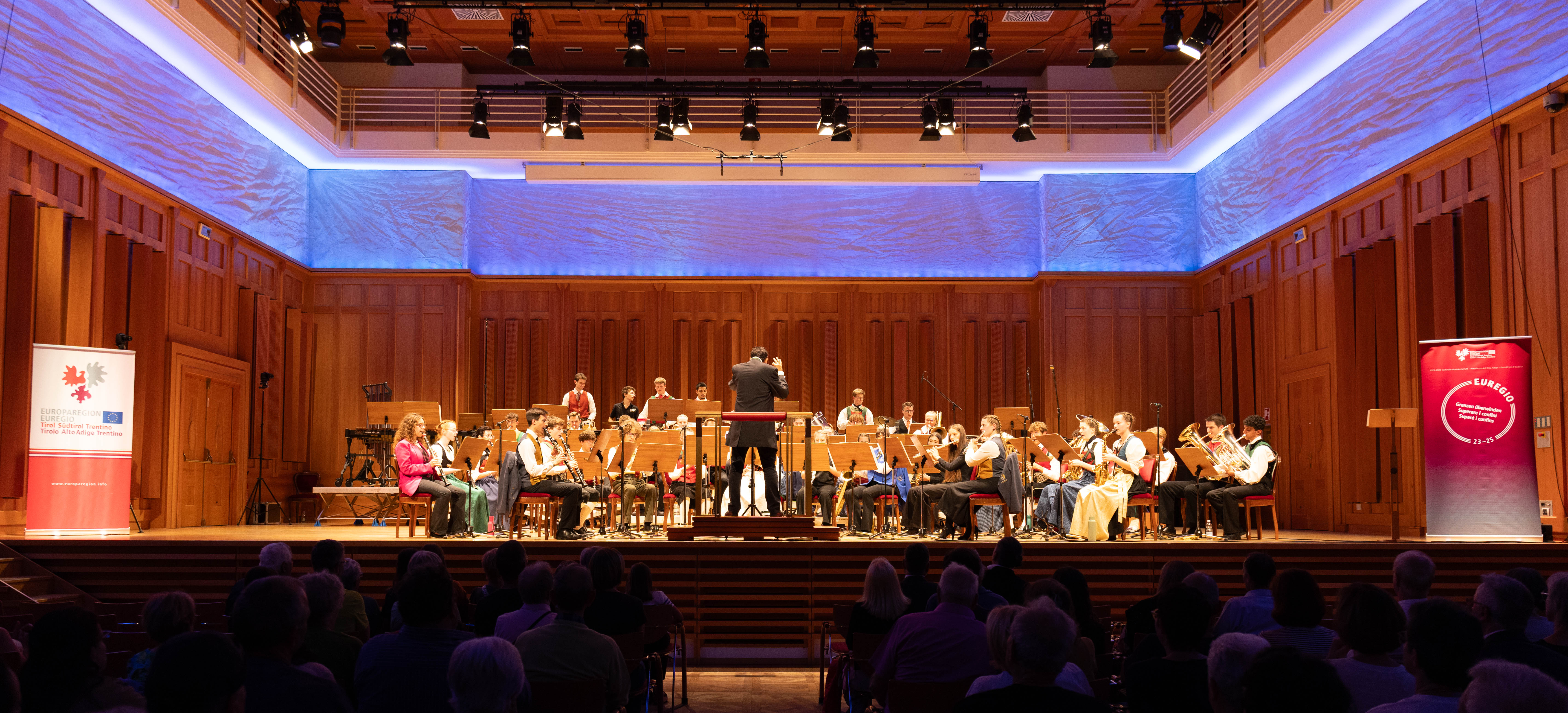 Am Samstag, 26. Juli konzertierte das Euregio-Jugendblasorchester in Toblach. (Foto: Euregio/Max Verdoes)
