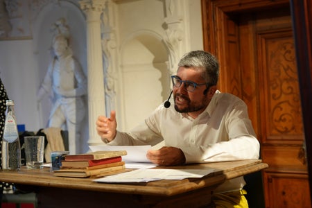 Il giornalista, presentatore e narratore Patrick Rina: Volevamo mostrare quanto sia stratificata l'eredità narrativa di Wolff . (Foto: USP/Guido Steinegger)