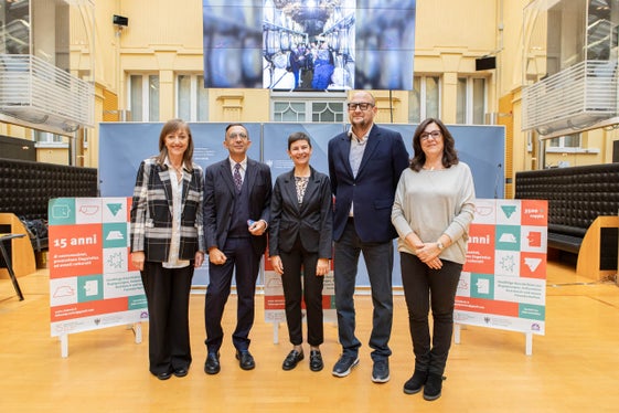 Un progetto nato 15 anni orsono e cresciuto nel tempo grazie ad un forte lavoro di rete. Nella foto (da sinistra) Anna Gallego Bascón, il direttore Antonio Lampis, la direttrice Donatella Ricchetto, Marco Merzi e Sílvia Sanz Vila. (Foto: USP/Lucia Rose Buffa)
