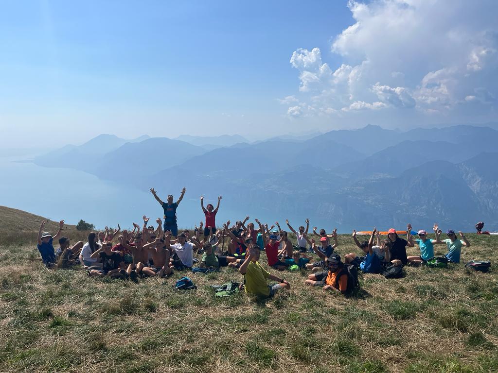 Domenica la conclusione dell'esperienza per 60 adolescenti dei tre territori che hanno trascorso la consueta settimana estiva in Trentino dell'Euregio Summer Camp (Foto: Euregio)