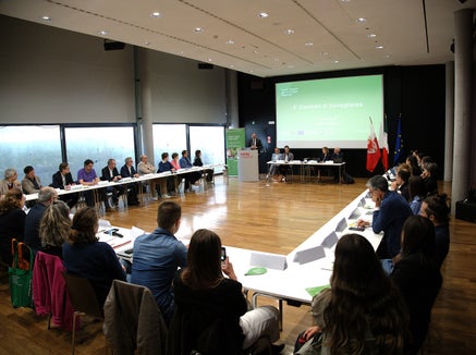 Il Comitato di sorveglianza del Fondo europeo di sviluppo regionale si è riunito il 23 aprile all'EURAC di Bolzano. (Foto: USP/Ursula Pirchstaller)
